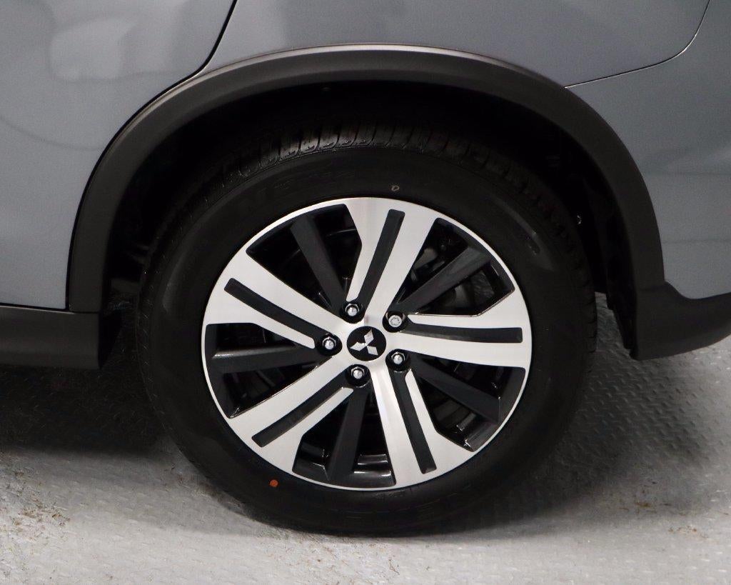 2027 Mitsubishi Outlander Sport Base