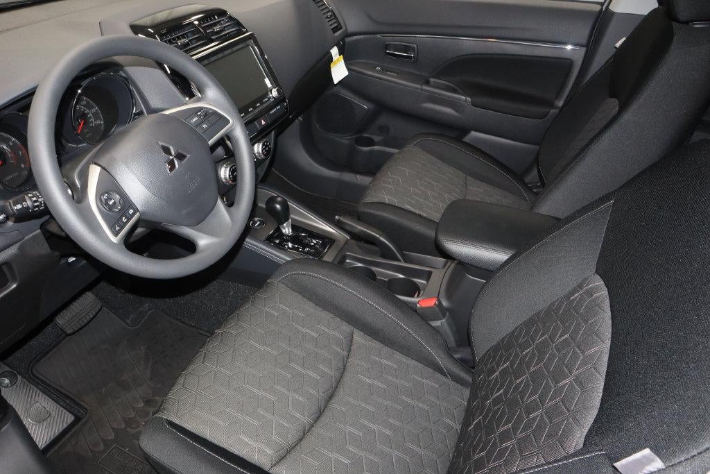 2027 Mitsubishi Outlander Sport ES
