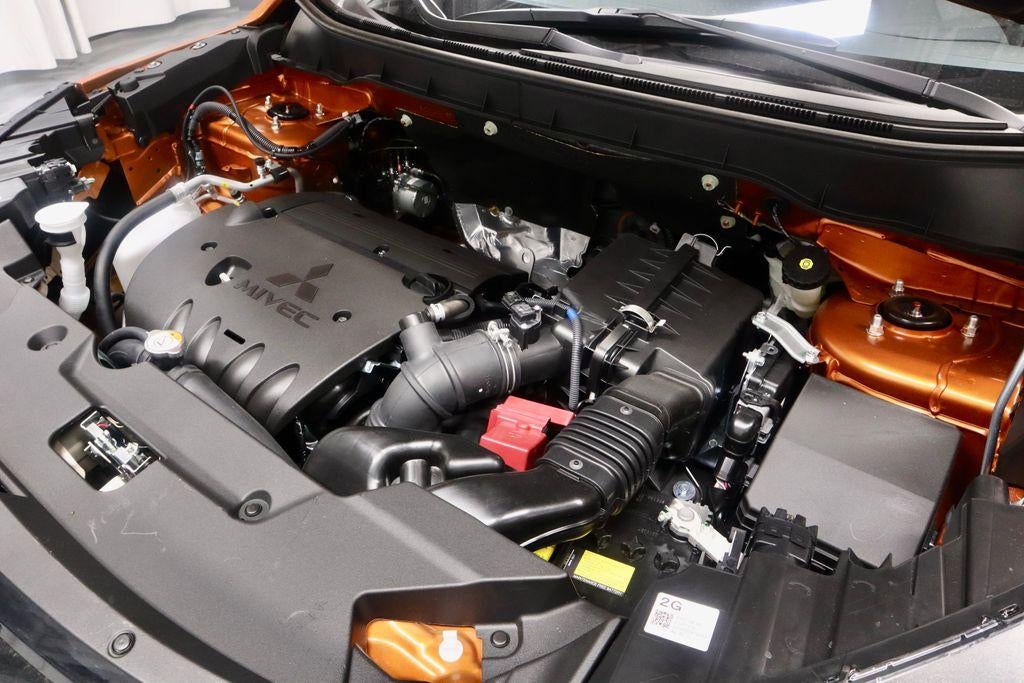 2027 Mitsubishi Outlander Sport SE