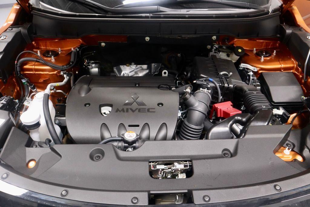 2027 Mitsubishi Outlander Sport SE