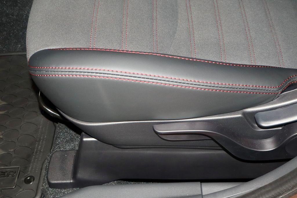 2027 Mitsubishi Outlander Sport SE