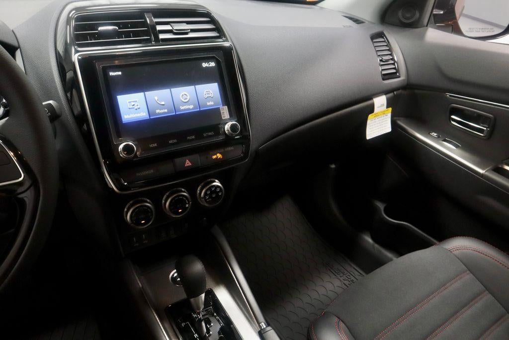 2027 Mitsubishi Outlander Sport SE