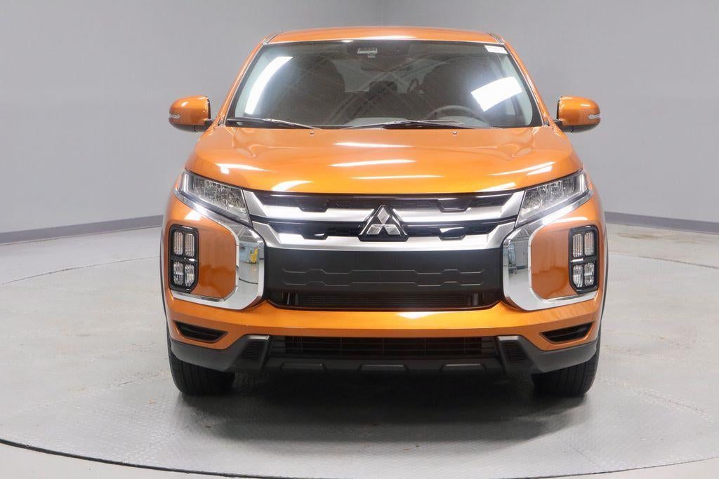 2027 Mitsubishi Outlander Sport SE