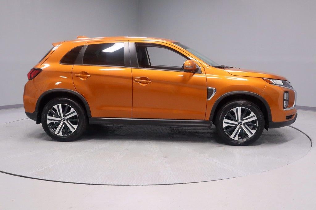 2027 Mitsubishi Outlander Sport SE