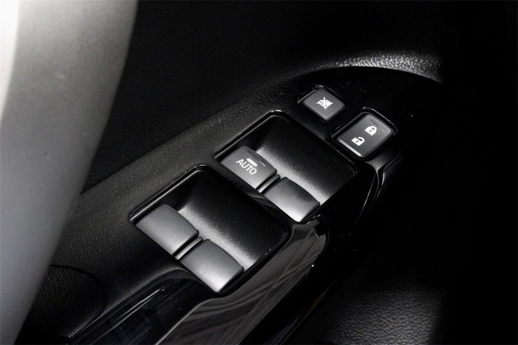 2026 Mitsubishi Eclipse Cross LE