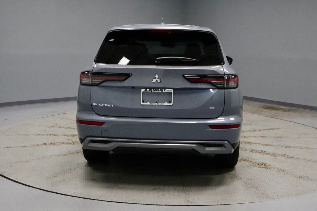 2026 Mitsubishi Outlander SE