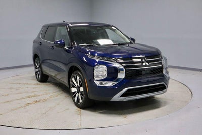 2026 Mitsubishi Outlander SE