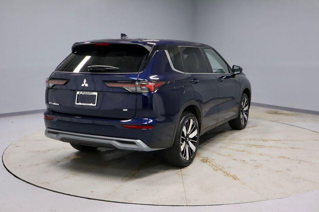 2026 Mitsubishi Outlander SE