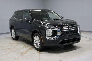 2026 Mitsubishi Outlander ES