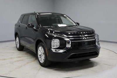 2026 Mitsubishi Outlander ES