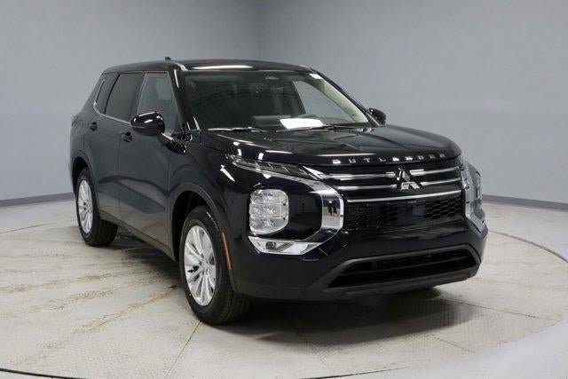 2026 Mitsubishi Outlander ES