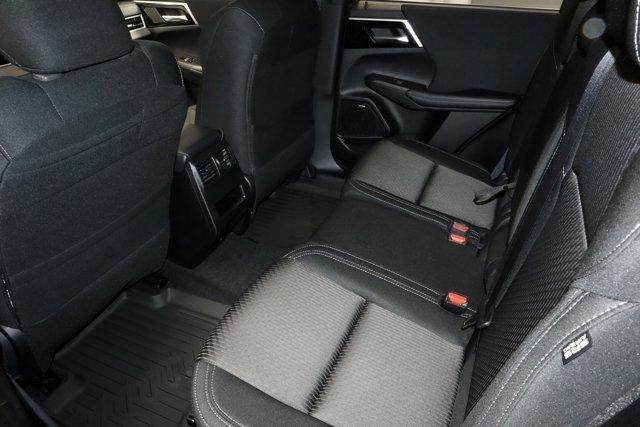 2026 Mitsubishi Outlander ES