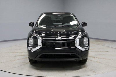 2026 Mitsubishi Outlander ES