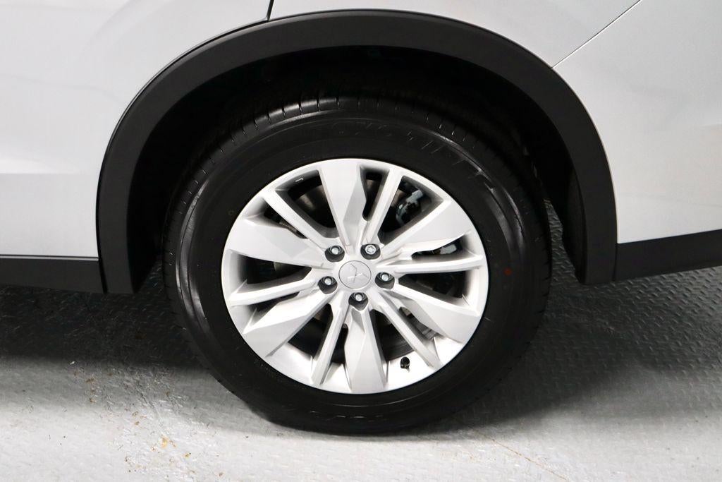 2026 Mitsubishi Outlander ES