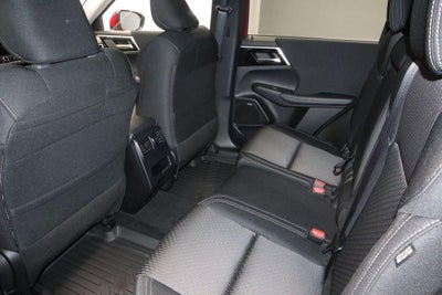 2026 Mitsubishi Outlander ES