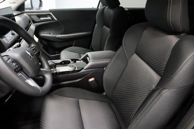 2026 Mitsubishi Outlander ES