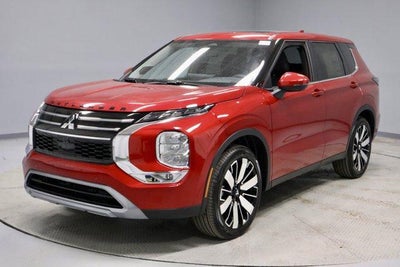 2026 Mitsubishi Outlander SE