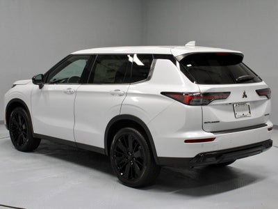 2026 Mitsubishi Outlander LE