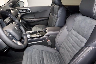 2026 Mitsubishi Outlander LE