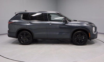2026 Mitsubishi Outlander LE