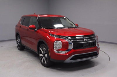 2026 Mitsubishi Outlander SE