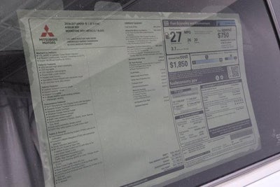 2026 Mitsubishi Outlander SE