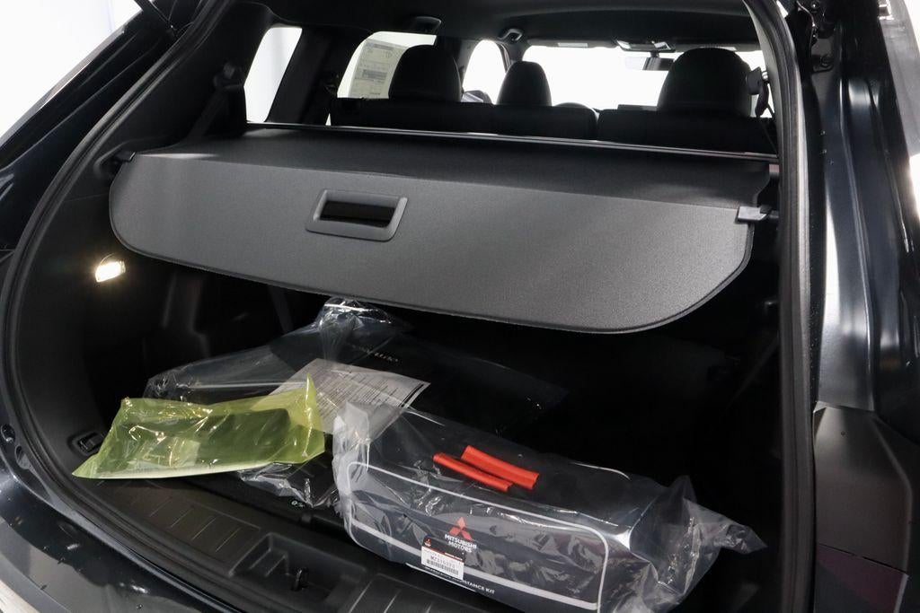 2026 Mitsubishi Outlander LE