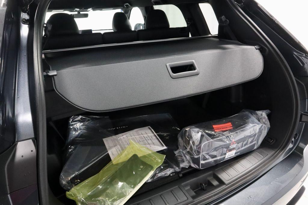 2026 Mitsubishi Outlander LE