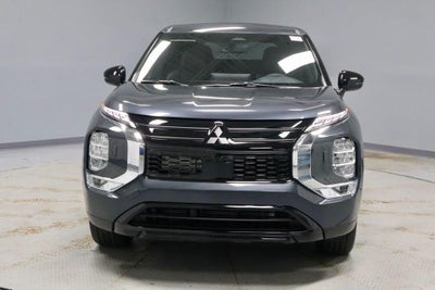 2026 Mitsubishi Outlander LE