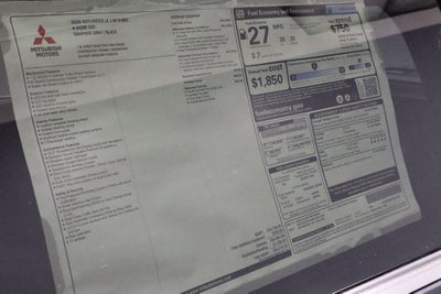 2026 Mitsubishi Outlander LE