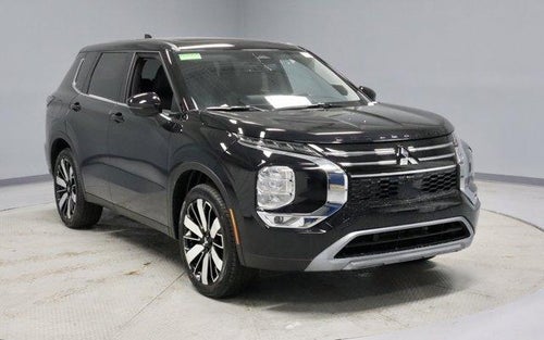 2026 Mitsubishi Outlander SE