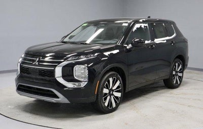 2026 Mitsubishi Outlander SE