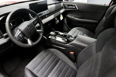 2026 Mitsubishi Outlander LE