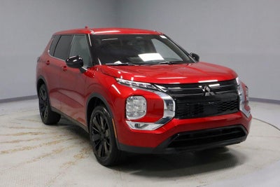 2026 Mitsubishi Outlander LE
