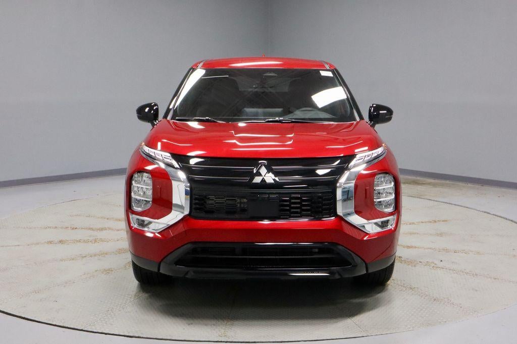 2026 Mitsubishi Outlander LE