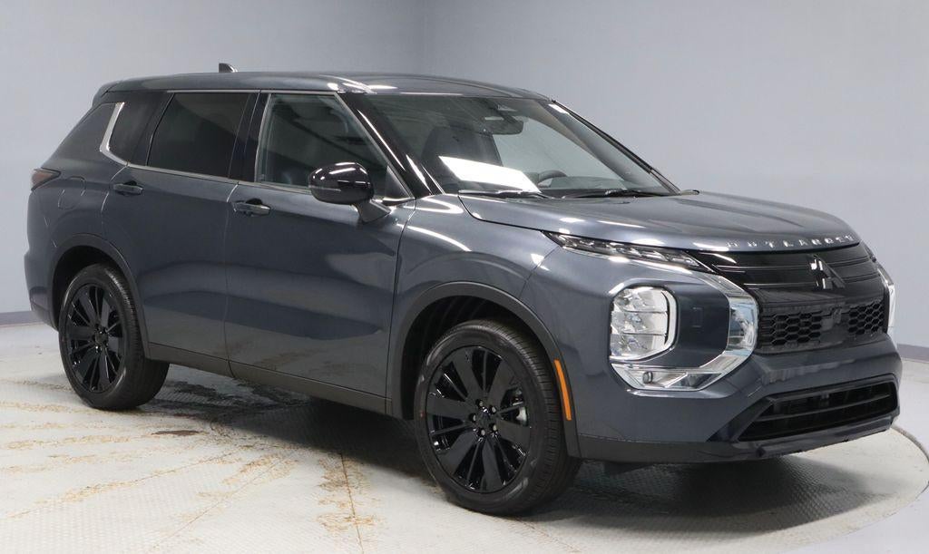 2026 Mitsubishi Outlander LE S-AWC's photo