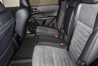 2026 Mitsubishi Outlander LE
