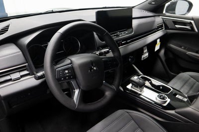 2026 Mitsubishi Outlander LE
