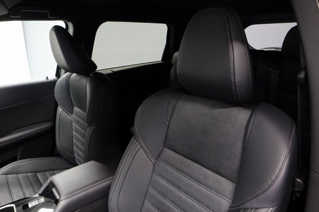 2026 Mitsubishi Outlander LE
