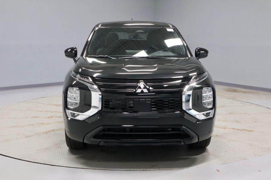 2026 Mitsubishi Outlander LE