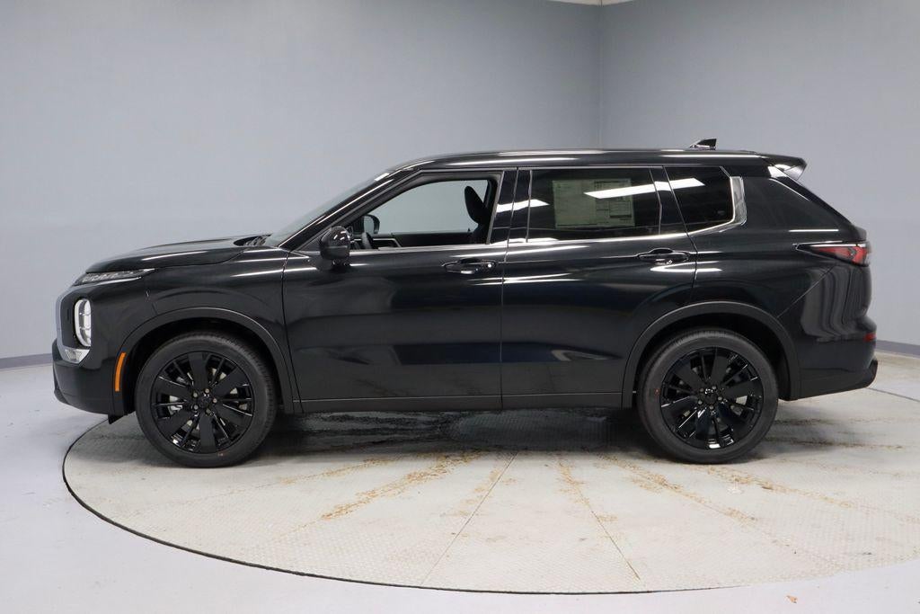 2026 Mitsubishi Outlander LE