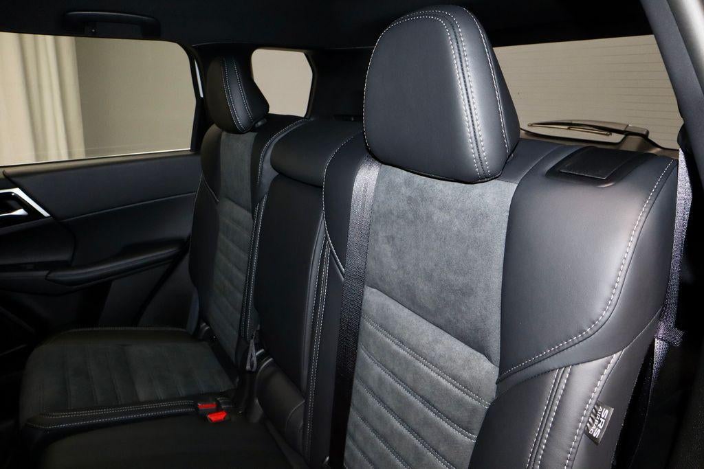 2026 Mitsubishi Outlander LE