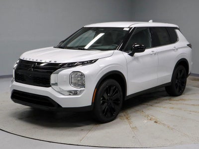 2026 Mitsubishi Outlander LE