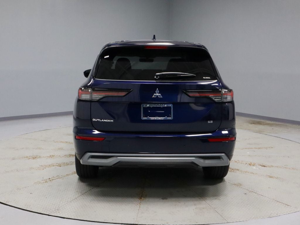 2026 Mitsubishi Outlander SE