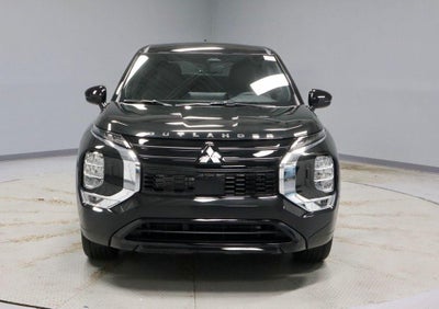 2026 Mitsubishi Outlander LE