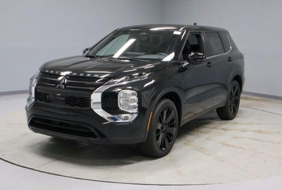 2026 Mitsubishi Outlander LE