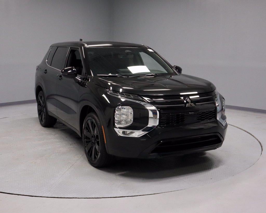 2026 Mitsubishi Outlander LE