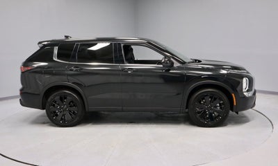 2026 Mitsubishi Outlander LE