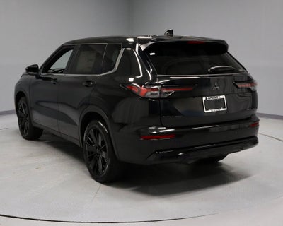 2026 Mitsubishi Outlander LE