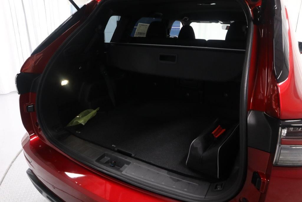 2026 Mitsubishi Outlander LE
